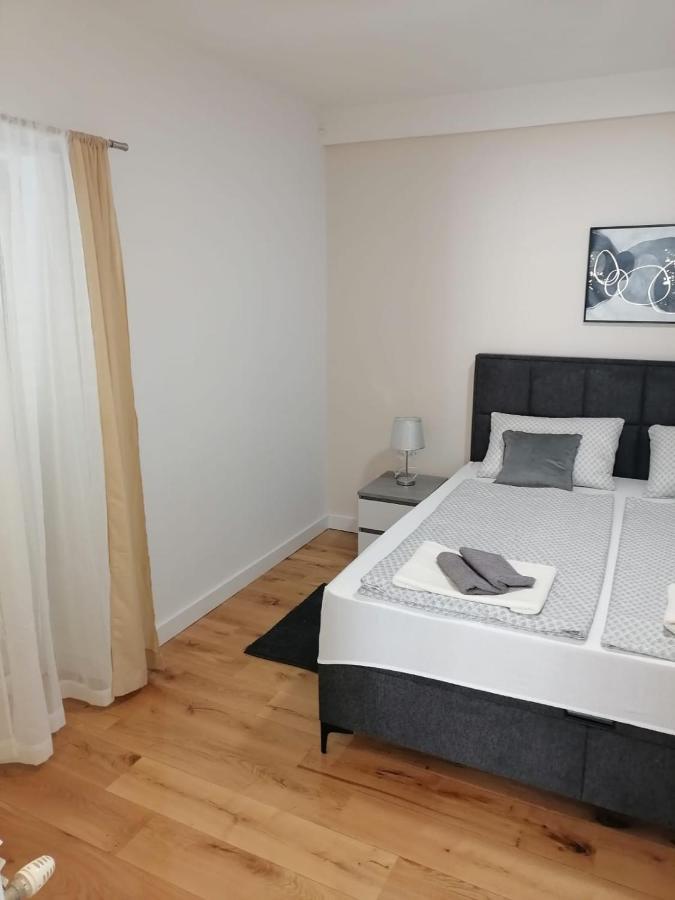 Apartments Niko Novalja Kültér fotó